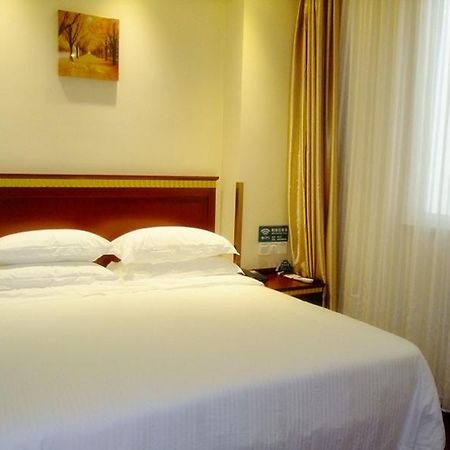 Greentree Inn Jiangsu Wuxi Yangjian Xihu Road Express Hotel Exteriör bild