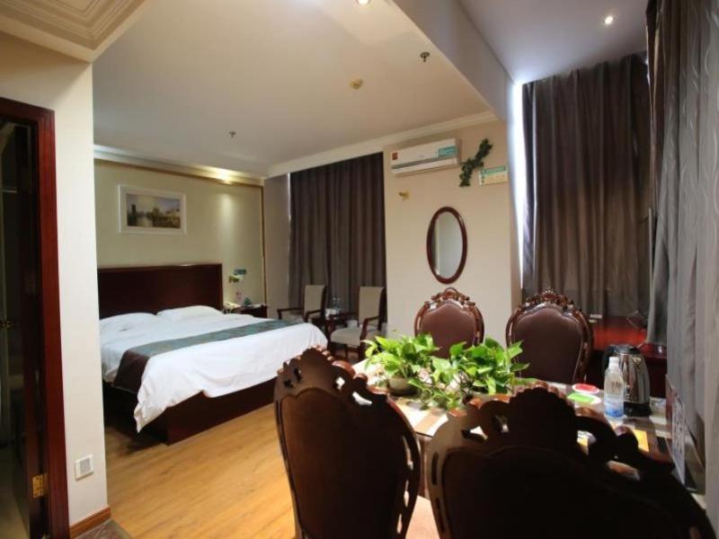 Greentree Inn Jiangsu Wuxi Yangjian Xihu Road Express Hotel Exteriör bild