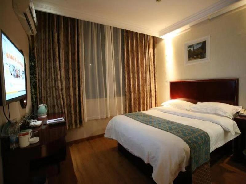 Greentree Inn Jiangsu Wuxi Yangjian Xihu Road Express Hotel Exteriör bild